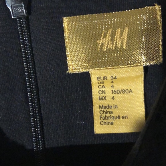 Crop lace sleeve top - Picture 4 of 4